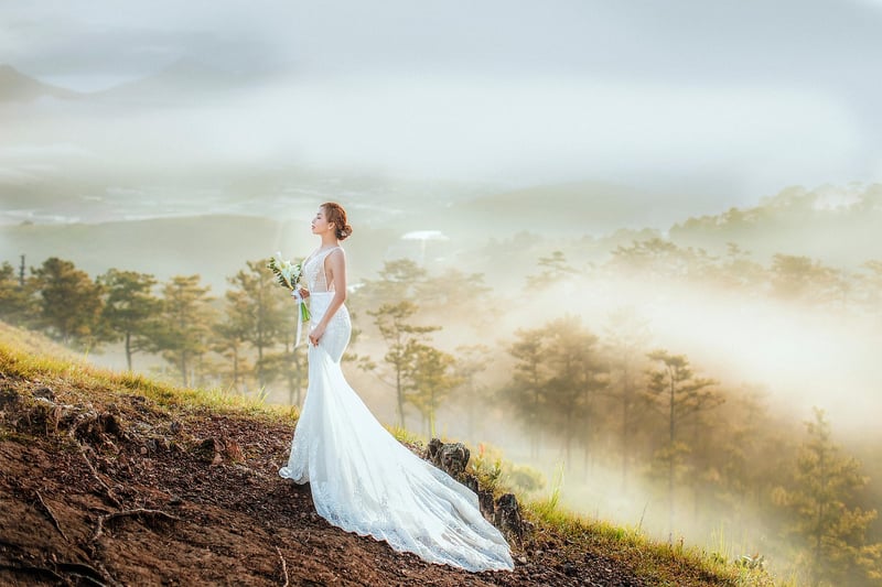 Vintage Glam Bride